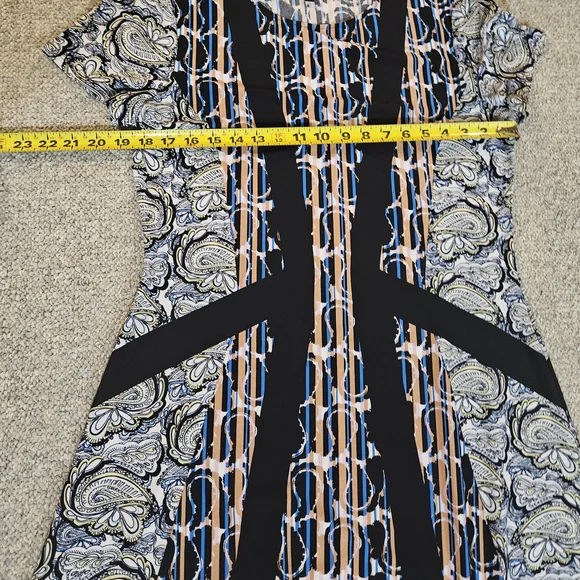 BCBGMaxAzria Abstract Print Dress - Picture 3 of 6
